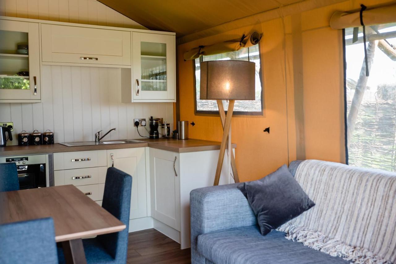 Hencote Vineyard Glamping Village 슈루즈버리 외부 사진