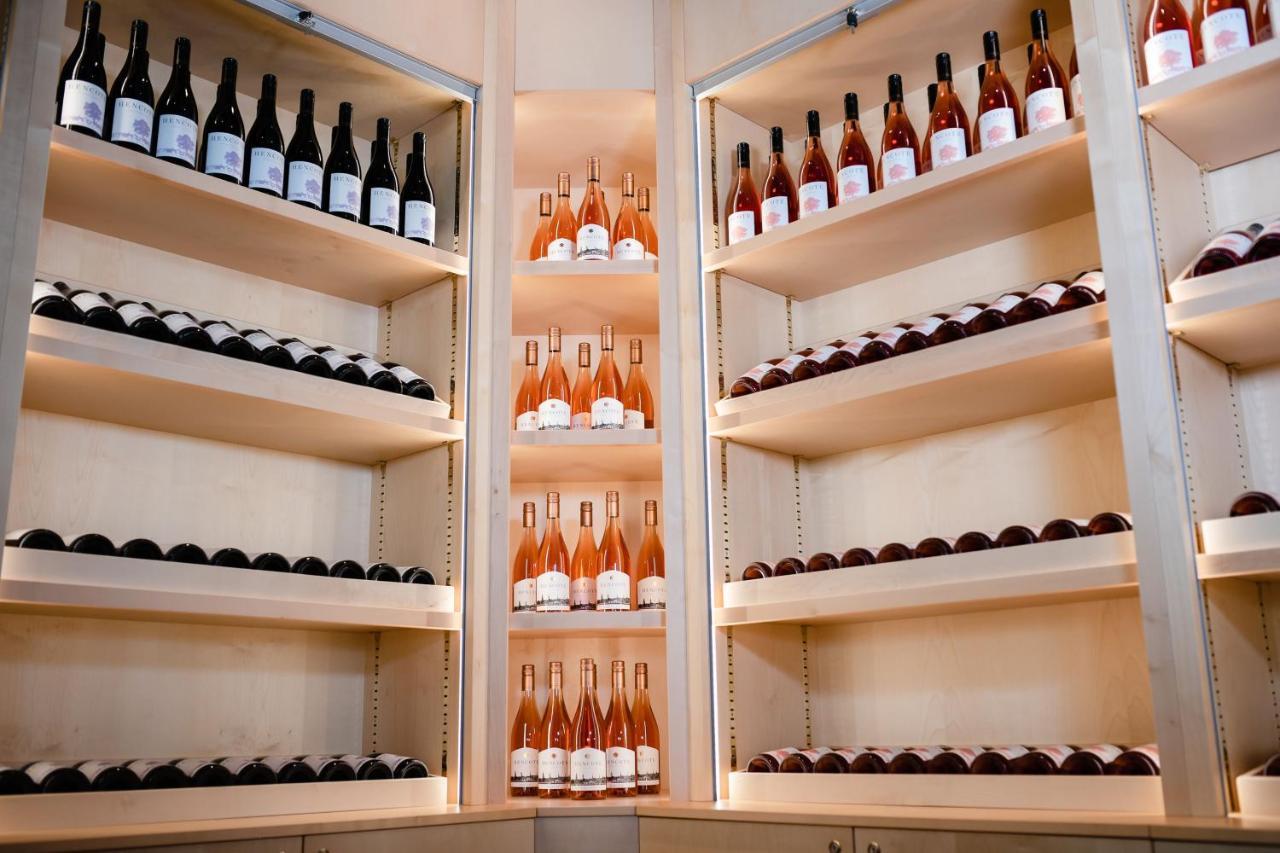 Hencote Vineyard Glamping Village 슈루즈버리 외부 사진