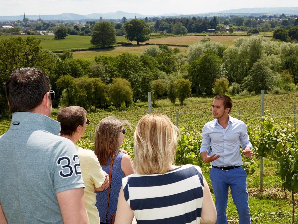 Hencote Vineyard Glamping Village 슈루즈버리 외부 사진